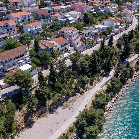 Sobe I Iva Apartment Neum