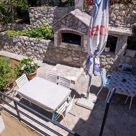Sobe I Iva Apartment