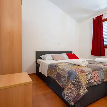 Sobe I Iva Appartement Neum